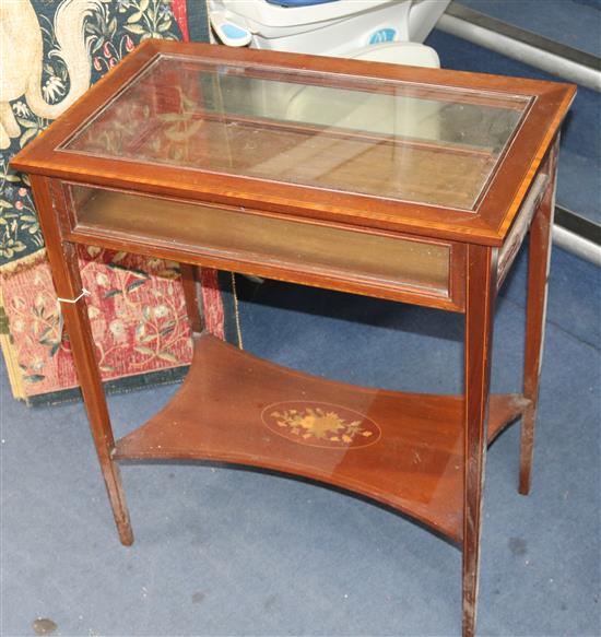 An Edwardian display cabinet W.63cm